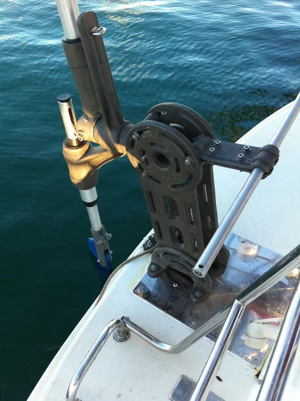 Mechanical advantage demonstrated on a large displacement hull